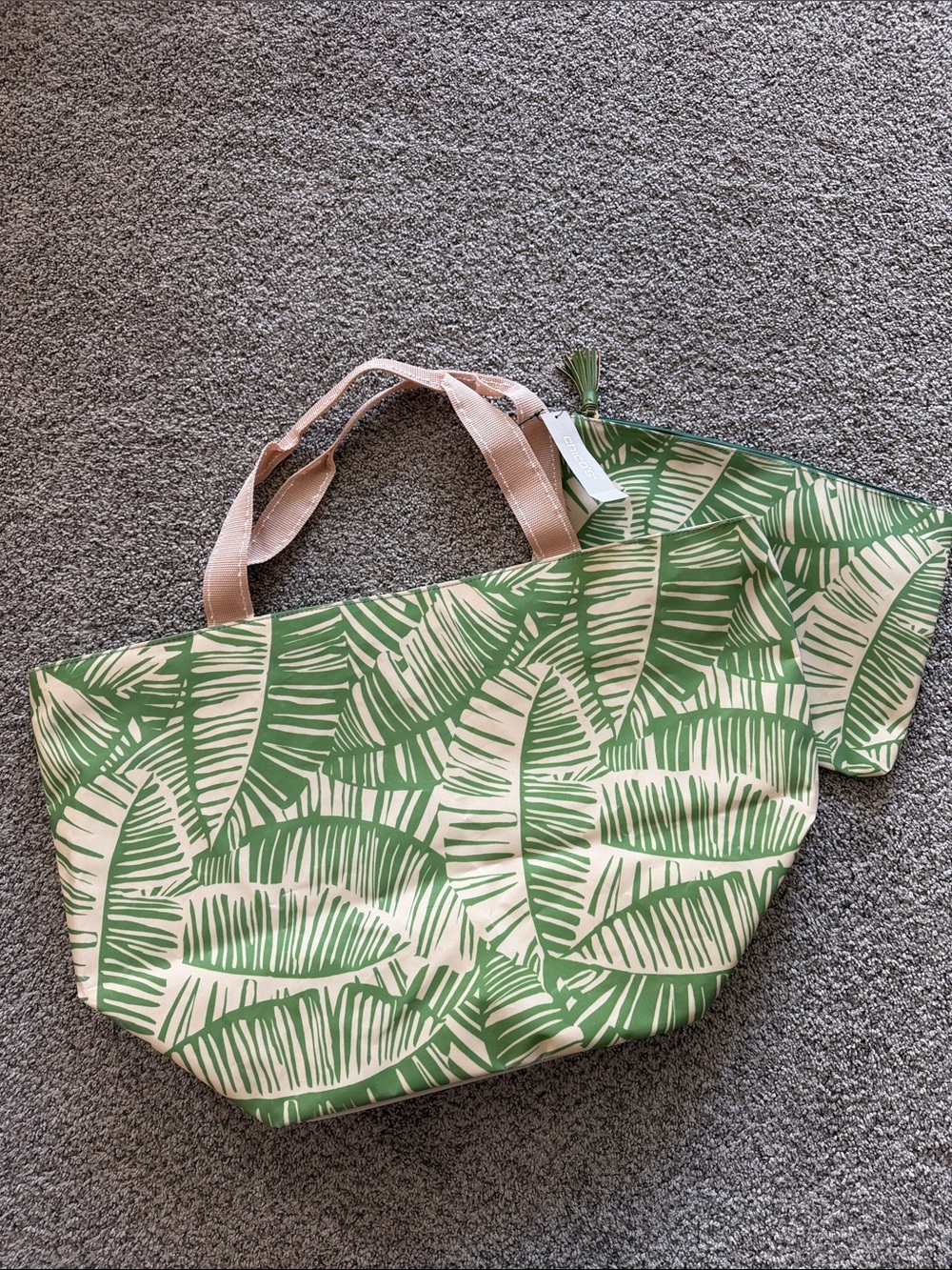 CHICO’S Palm Print Tote & Pouch Lush Green NWT